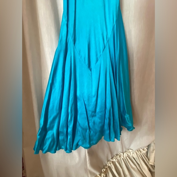Caché Beautiful Blue Silk Evening Gown Size Woman’s 2 - Picture 3 of 10